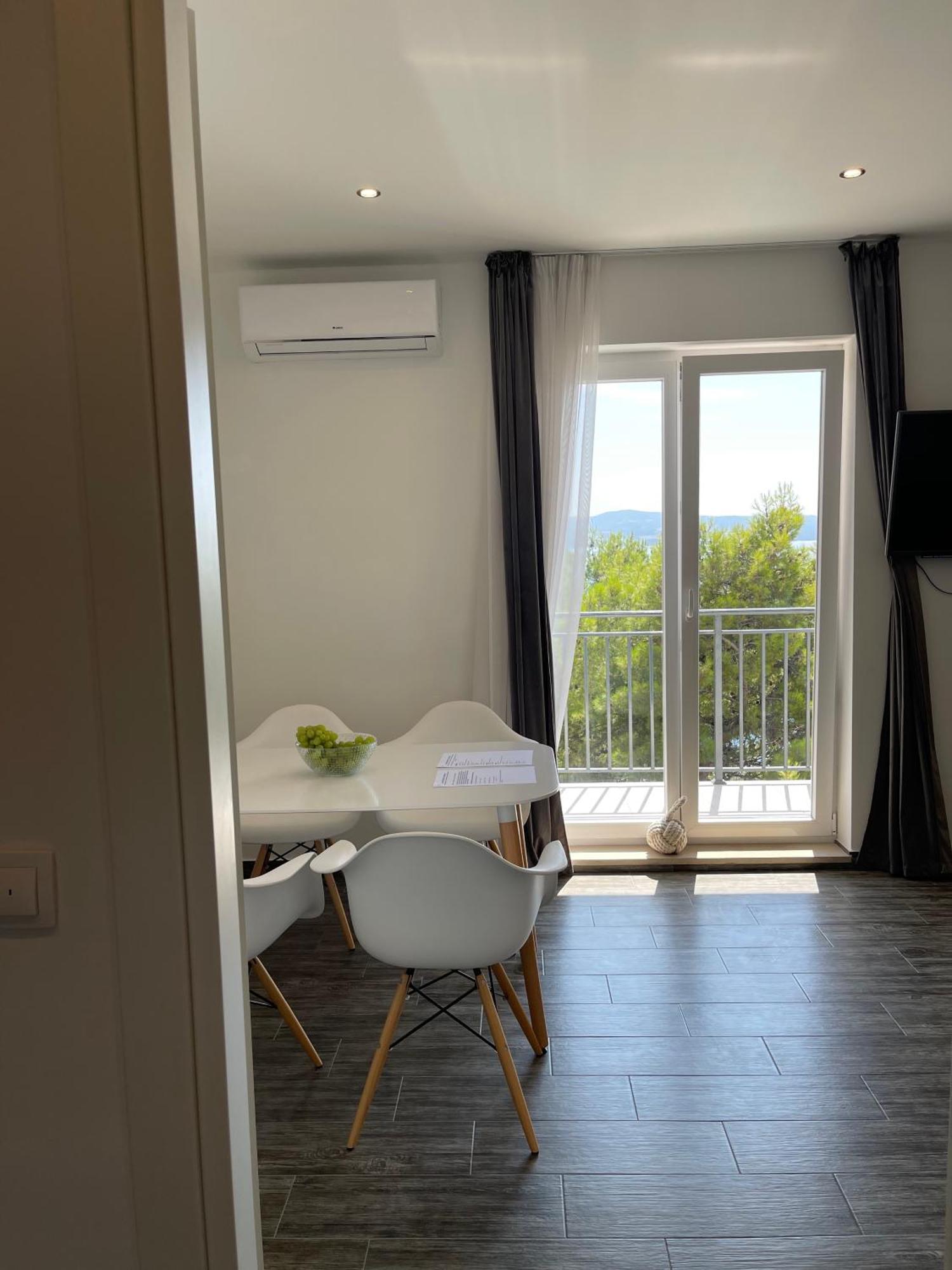 Apartments Domani Omis Exterior photo