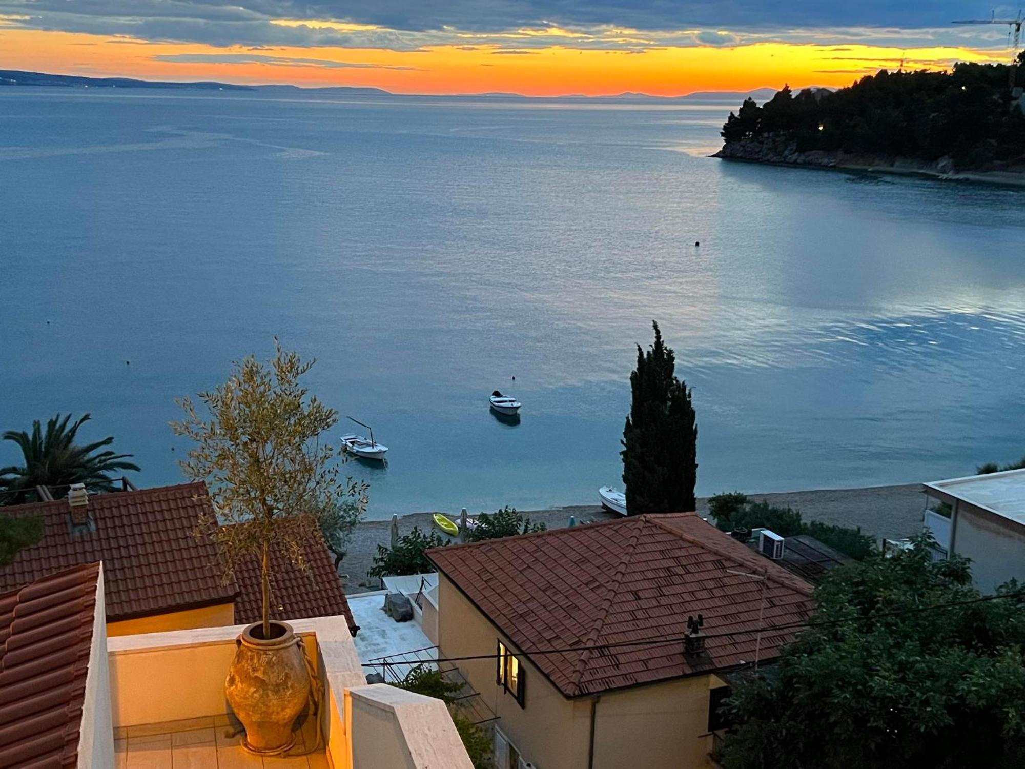 Apartments Domani Omis Exterior photo